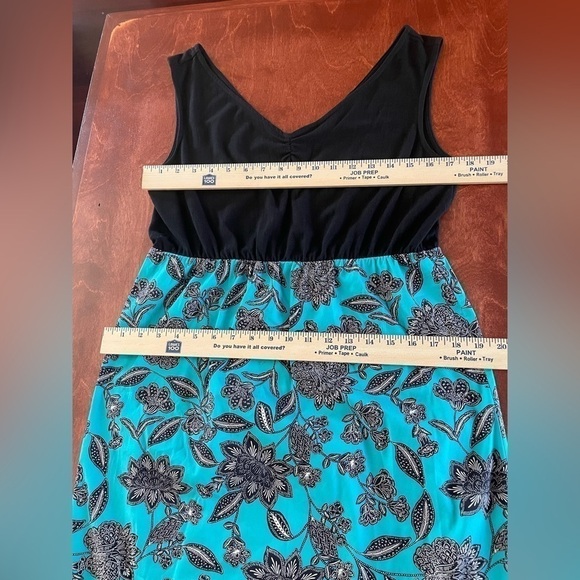 C WONDER Dress Women’s M Sleeveless V-Neck Ruffle Hem Etched Floral Blue Popover - Picture 10 of 10